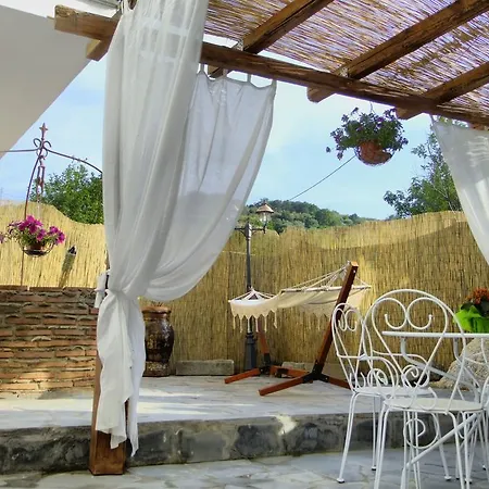 Borgo Borghese Apartment Sant'Alessio Siculo
