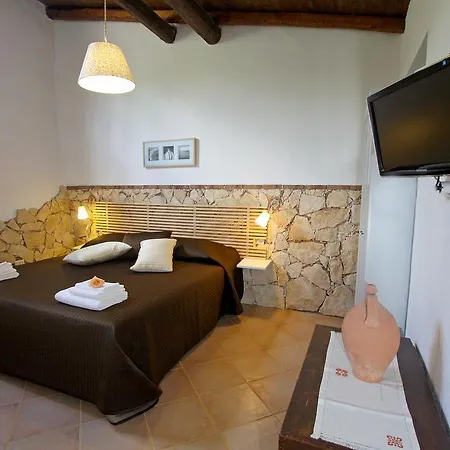 Borgo Borghese Sant'Alessio Siculo